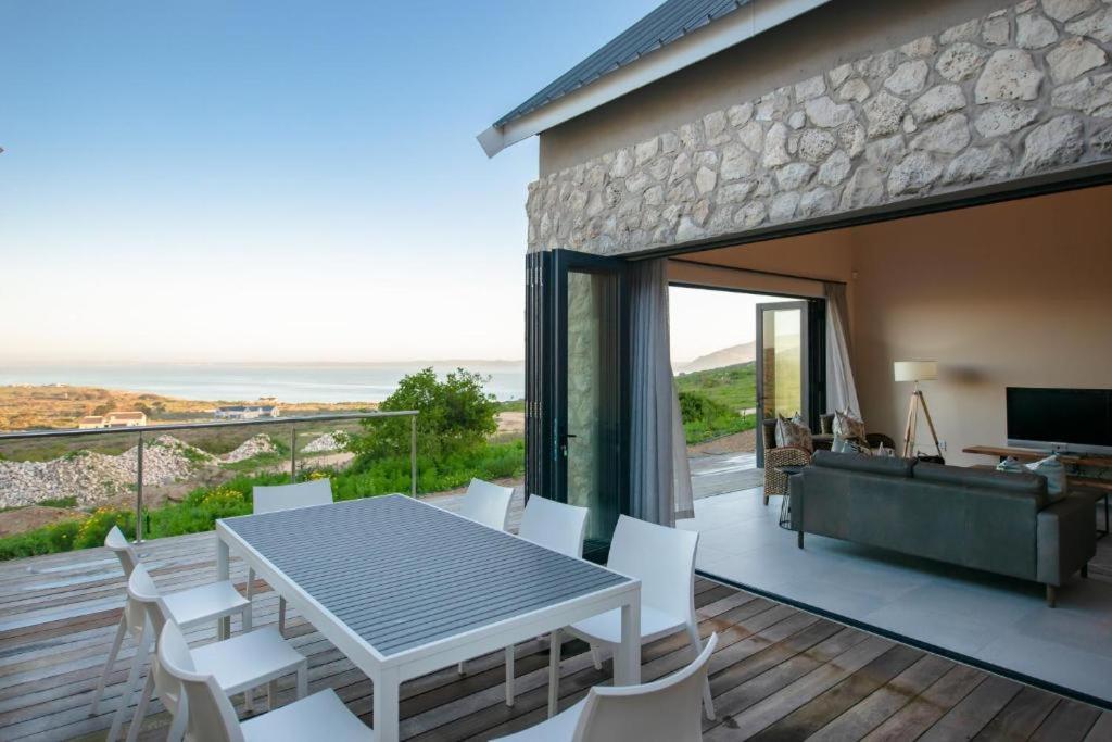 The Shark Bay Villas Langebaan Exterior foto